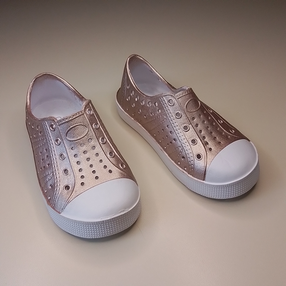Capelli of New York Metallic Rose Gold Slip-On Sneakers